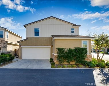 16746 Stags Leap Ln - Photo Thumbnail 2