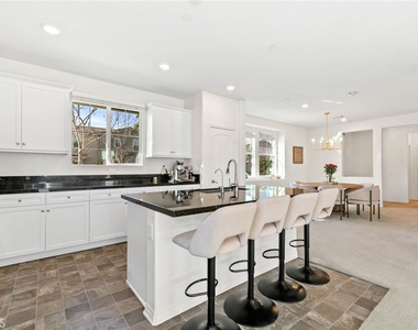 16746 Stags Leap Ln - Photo Thumbnail 11