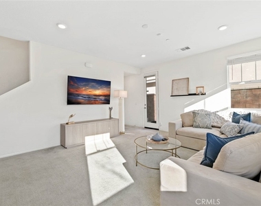 16746 Stags Leap Ln - Photo Thumbnail 5