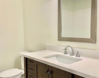 109 E Channel Islands Boulevard - Photo Thumbnail 14
