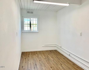 109 E Channel Islands Boulevard - Photo Thumbnail 4
