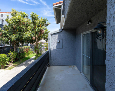 4578 Saviers Road - Photo Thumbnail 3