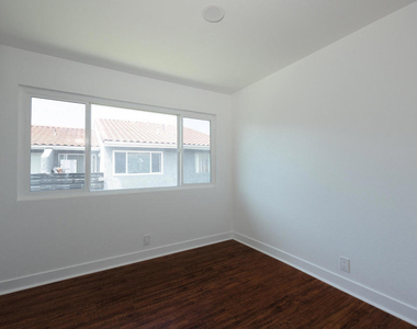 4578 Saviers Road - Photo Thumbnail 16