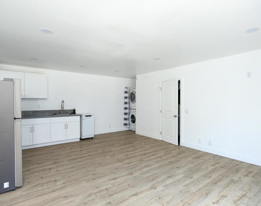 4578 Saviers Road - Photo Thumbnail 7