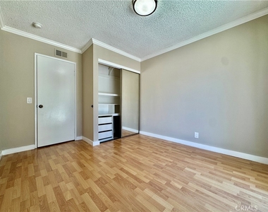 1421 Meadow Glen - Photo Thumbnail 39