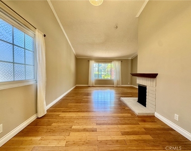 1421 Meadow Glen - Photo Thumbnail 10