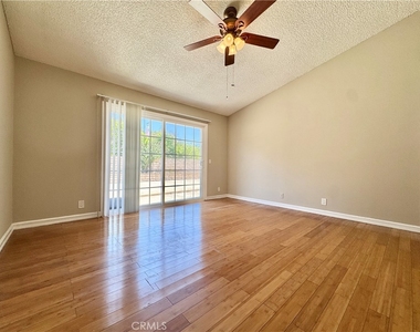 1421 Meadow Glen - Photo Thumbnail 26