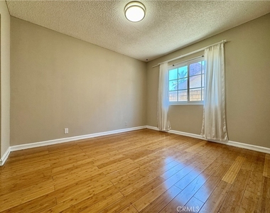 1421 Meadow Glen - Photo Thumbnail 35