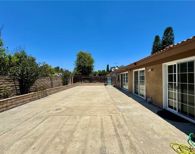1421 Meadow Glen - Photo Thumbnail 43