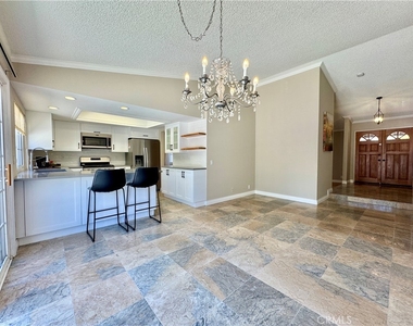 1421 Meadow Glen - Photo Thumbnail 11