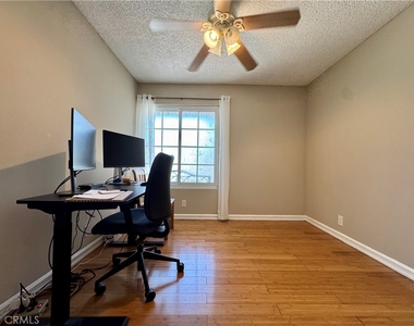 1421 Meadow Glen - Photo Thumbnail 23