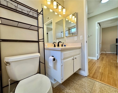 1421 Meadow Glen - Photo Thumbnail 31