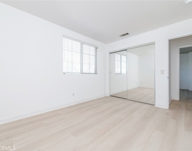 6915 Cedar Creek - Photo Thumbnail 38