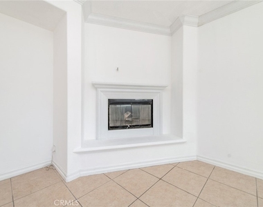 6915 Cedar Creek - Photo Thumbnail 17
