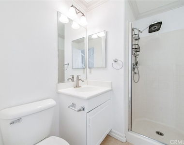 6915 Cedar Creek - Photo Thumbnail 29