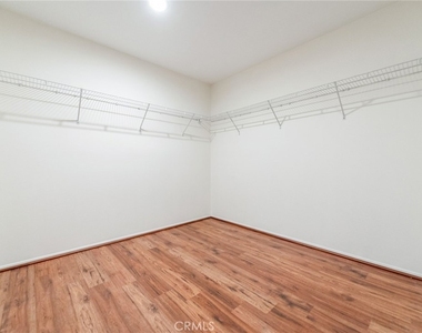 6915 Cedar Creek - Photo Thumbnail 49