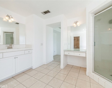 6915 Cedar Creek - Photo Thumbnail 48