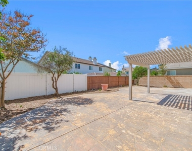 6915 Cedar Creek - Photo Thumbnail 2