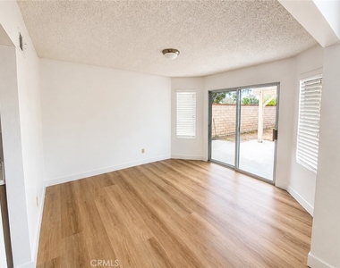 15583 Oak Springs - Photo Thumbnail 16