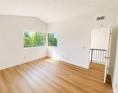 15583 Oak Springs - Photo Thumbnail 32