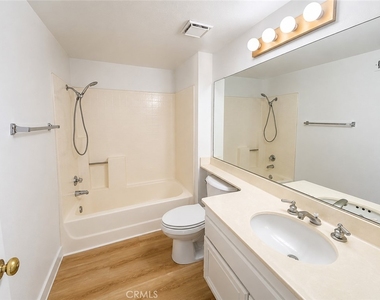 15583 Oak Springs - Photo Thumbnail 21