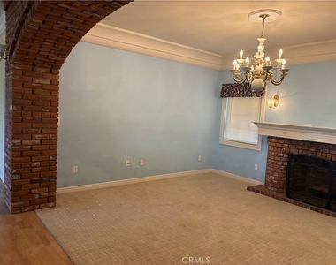 15118 Monty Court - Photo Thumbnail 3