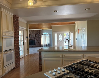 15118 Monty Court - Photo Thumbnail 18