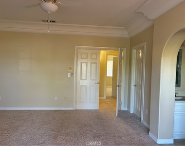 15118 Monty Court - Photo Thumbnail 12