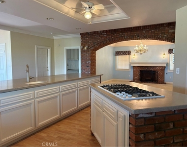 15118 Monty Court - Photo Thumbnail 17