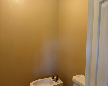 15118 Monty Court - Photo Thumbnail 11