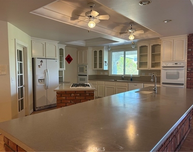 15118 Monty Court - Photo Thumbnail 14
