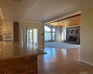 15118 Monty Court - Photo Thumbnail 13