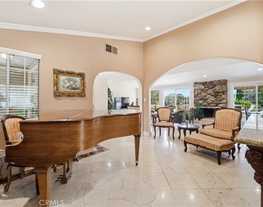 5543 Mason Avenue - Photo Thumbnail 13