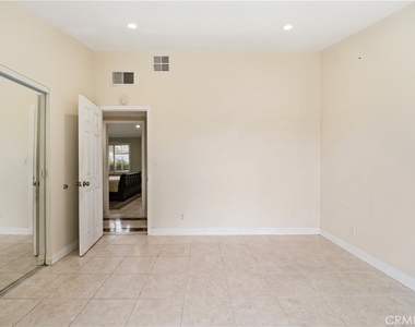5543 Mason Avenue - Photo Thumbnail 24
