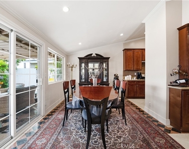 5543 Mason Avenue - Photo Thumbnail 6