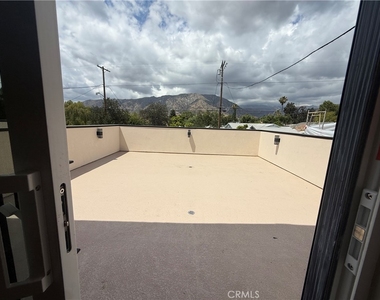 7826 Kyle Street - Photo Thumbnail 14
