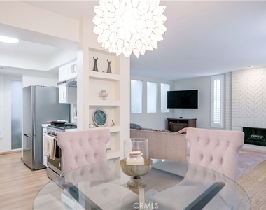 4425 Whitsett - Photo Thumbnail 11