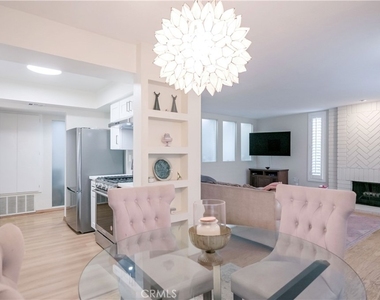 4425 Whitsett - Photo Thumbnail 19