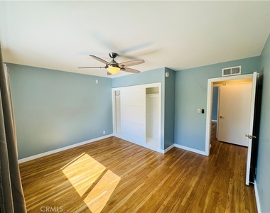 7515 Sunnybrae Avenue - Photo Thumbnail 15