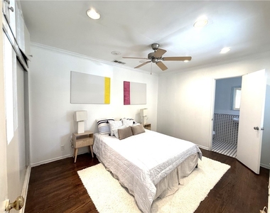 5425 Halbrent Avenue - Photo Thumbnail 2