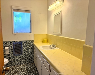 5425 Halbrent Avenue - Photo Thumbnail 16
