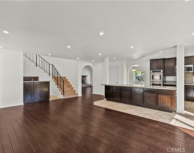 1138 Lakeview - Photo Thumbnail 23
