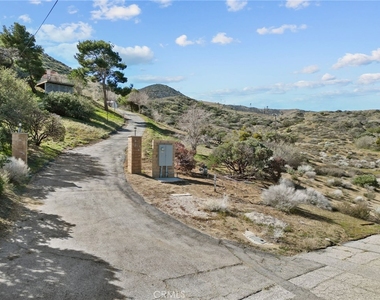 1138 Lakeview - Photo Thumbnail 4