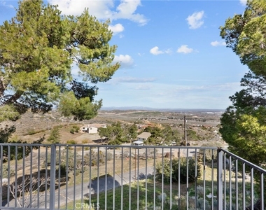 1138 Lakeview - Photo Thumbnail 8