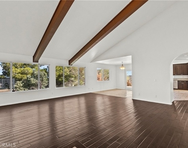 1138 Lakeview - Photo Thumbnail 11