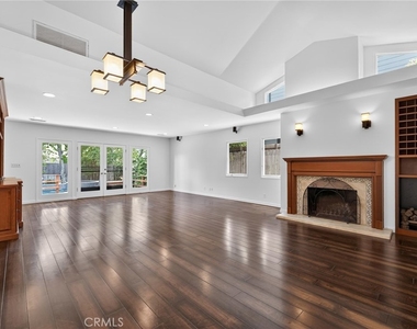 13047 Dickens Street - Photo Thumbnail 3