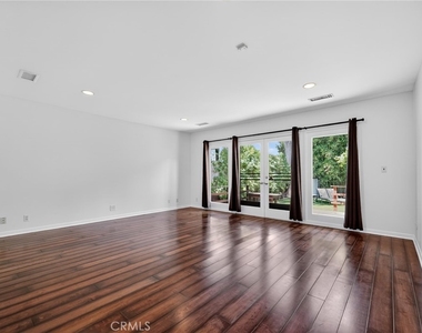13047 Dickens Street - Photo Thumbnail 12