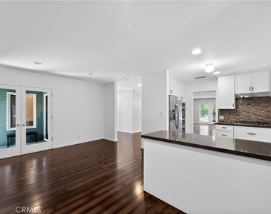 13047 Dickens Street - Photo Thumbnail 10