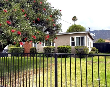 3082 Thurin Avenue - Photo Thumbnail 1
