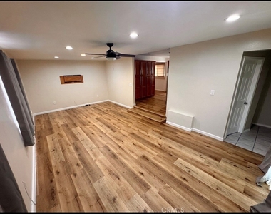 3082 Thurin Avenue - Photo Thumbnail 15